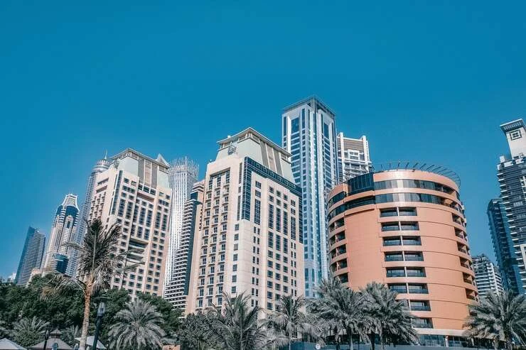  Navigating Dubai's Real Estate Regulations