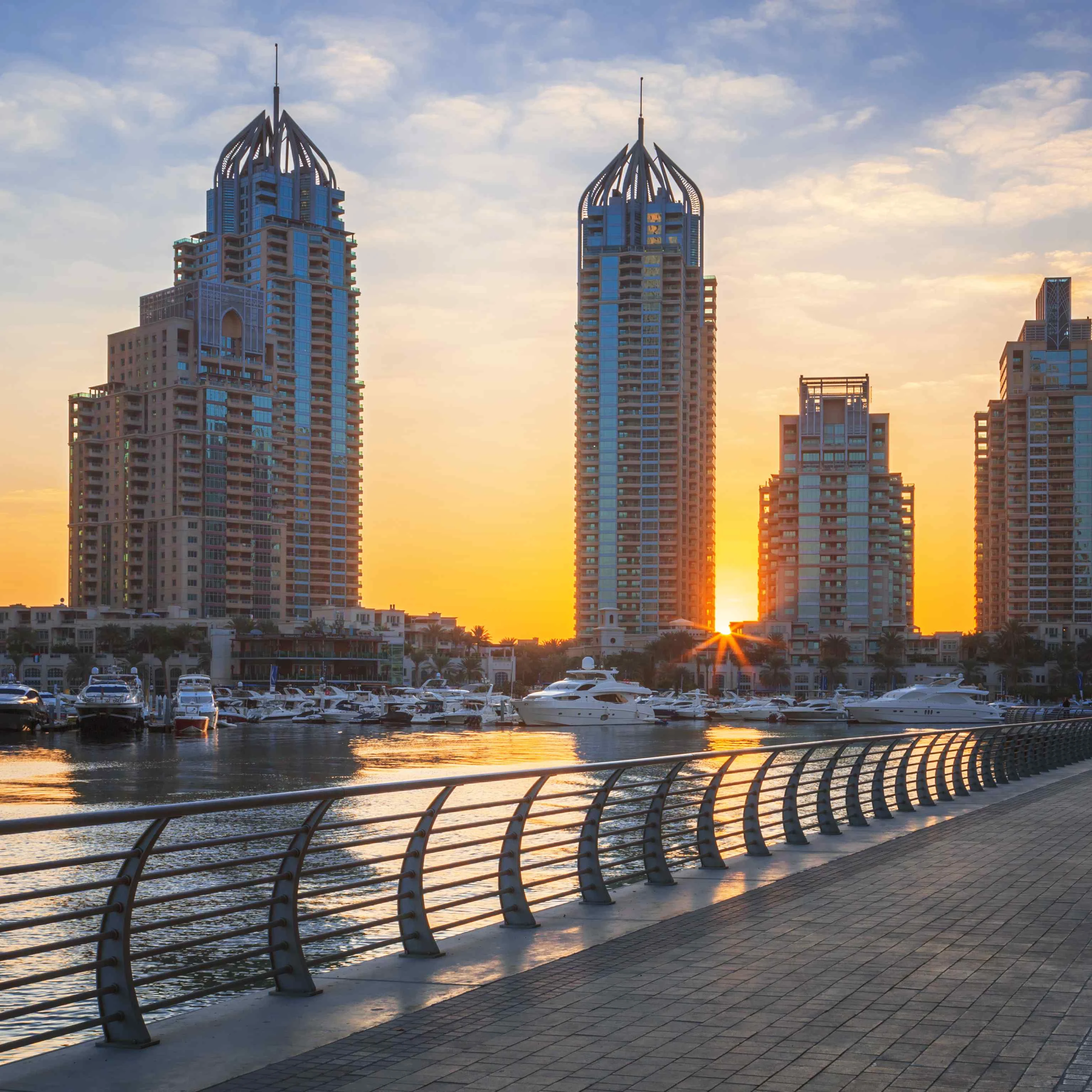  Buying vs. Renting Property in Dubai: Which Option is Right for You
