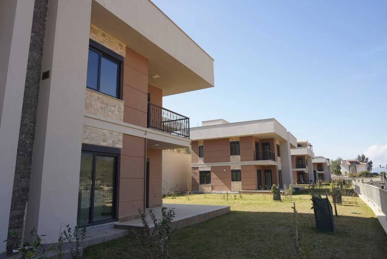 housebind We offer you a villa 3 + 1 with an open terrace Kargicak / Alanya