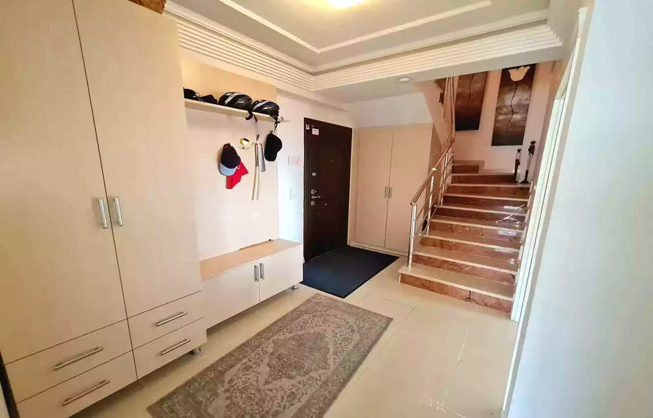 housebind Apartment 3+1 Duplex with furniture Oba / Alanya