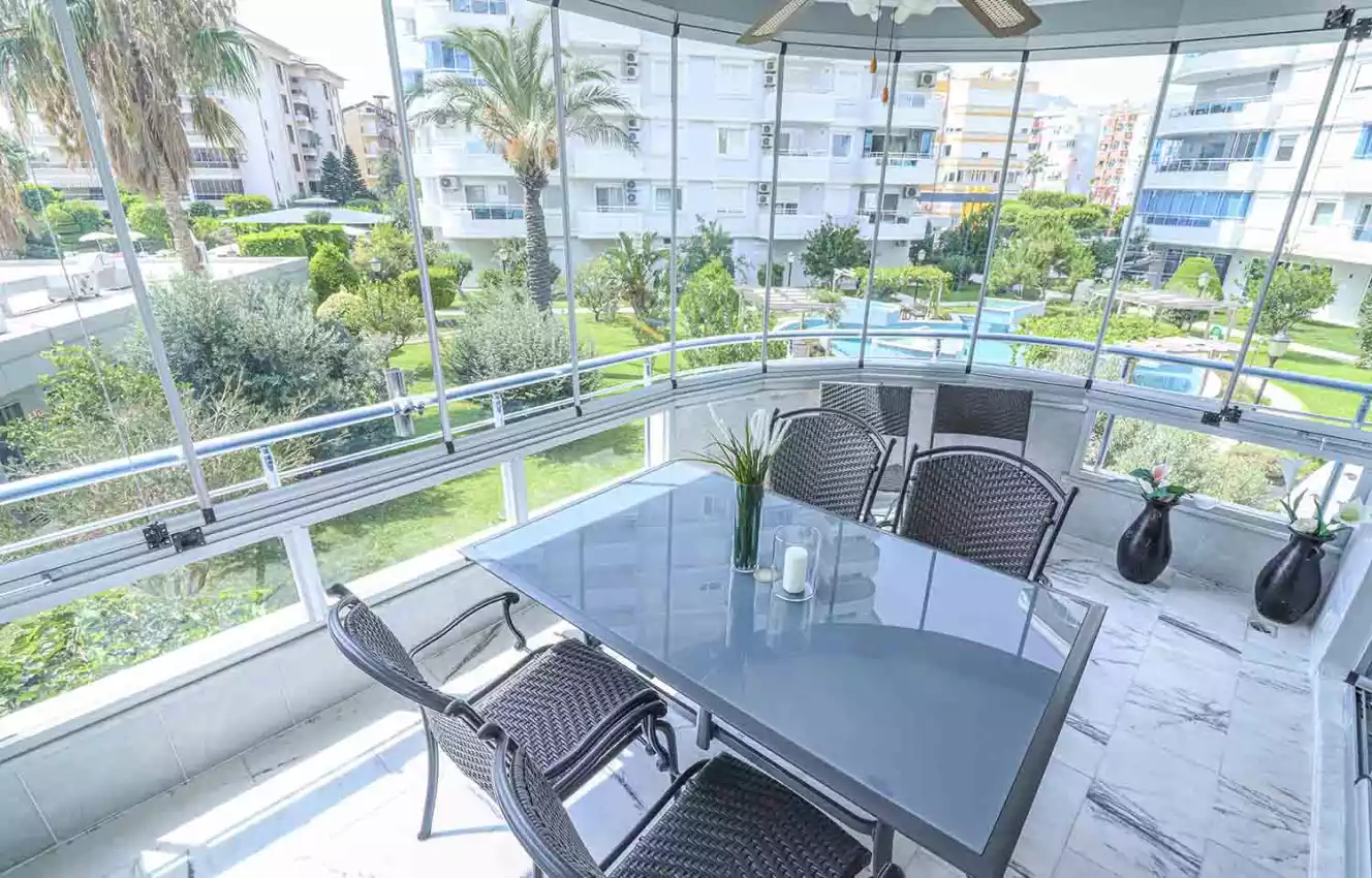 housebind Furnished apartment 3 + 1 by the sea in Tosmur / Alanya