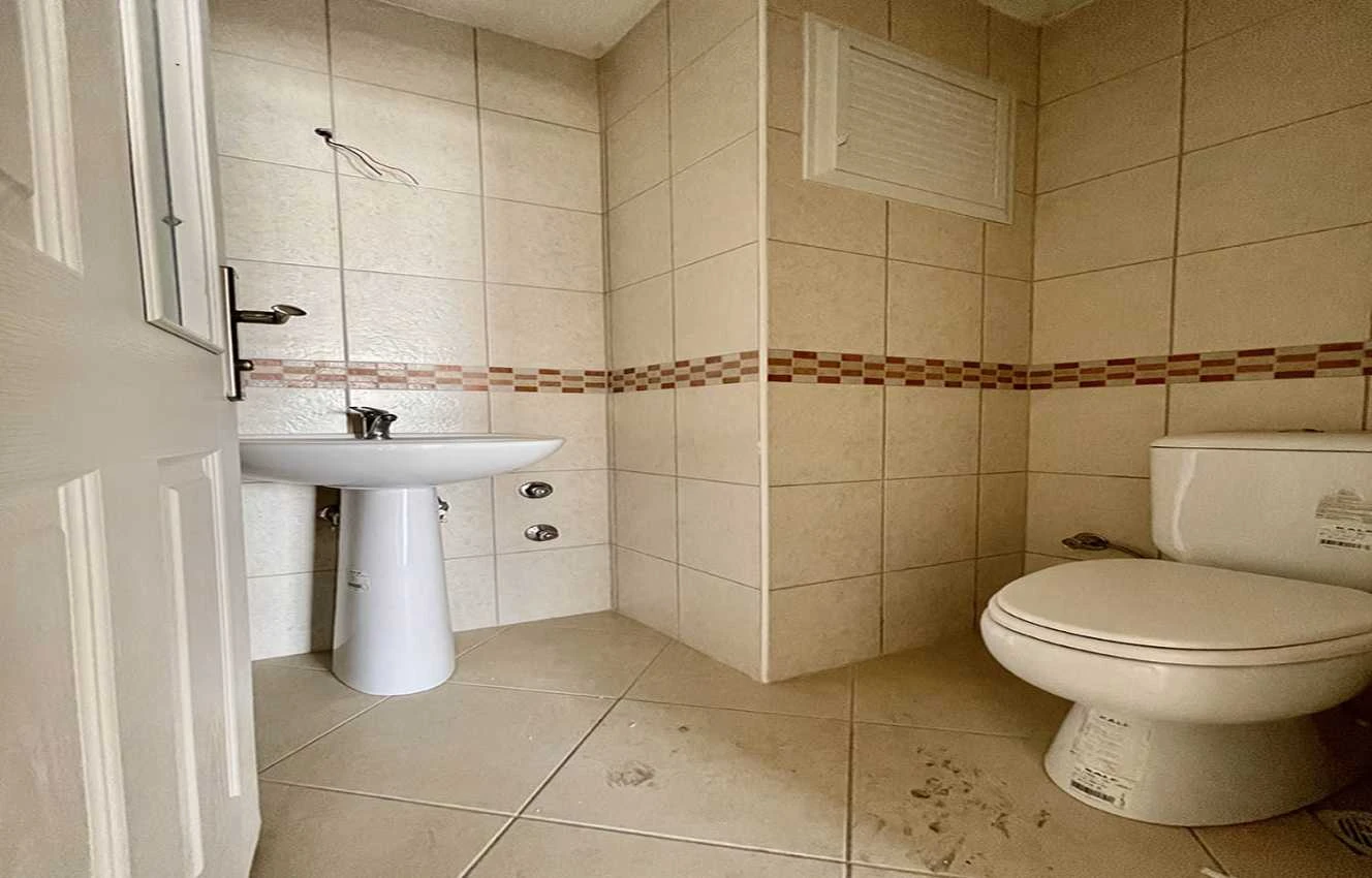 housebind In the center of Alanya apartment 2 + 1 unfurnished