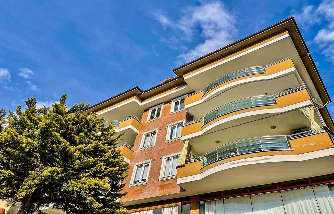 housebind In the center of Alanya apartment 2 + 1 unfurnished
