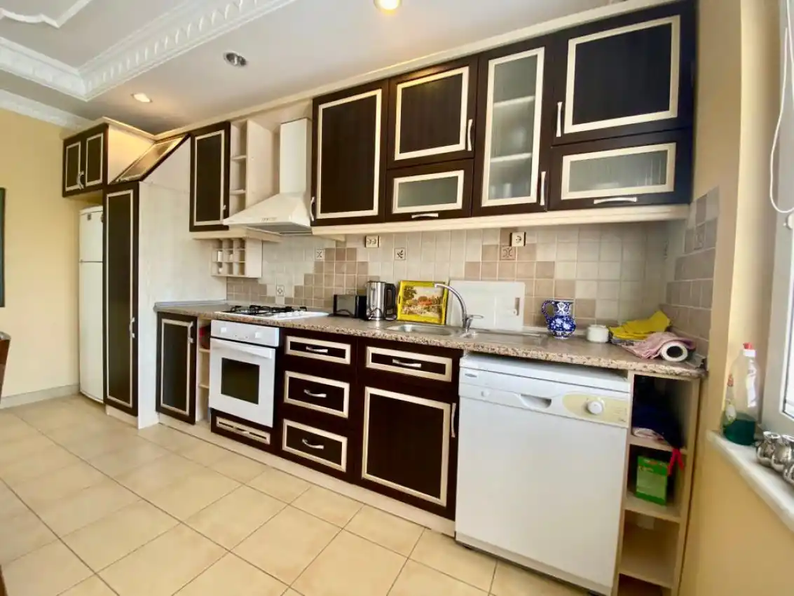 housebind 2+1 apartment for sale in the center of Alanya