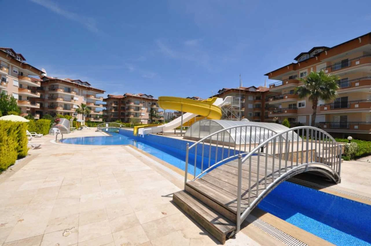 housebind Apartment 3 + 1 furnished in a cozy complex Oba / Alanya