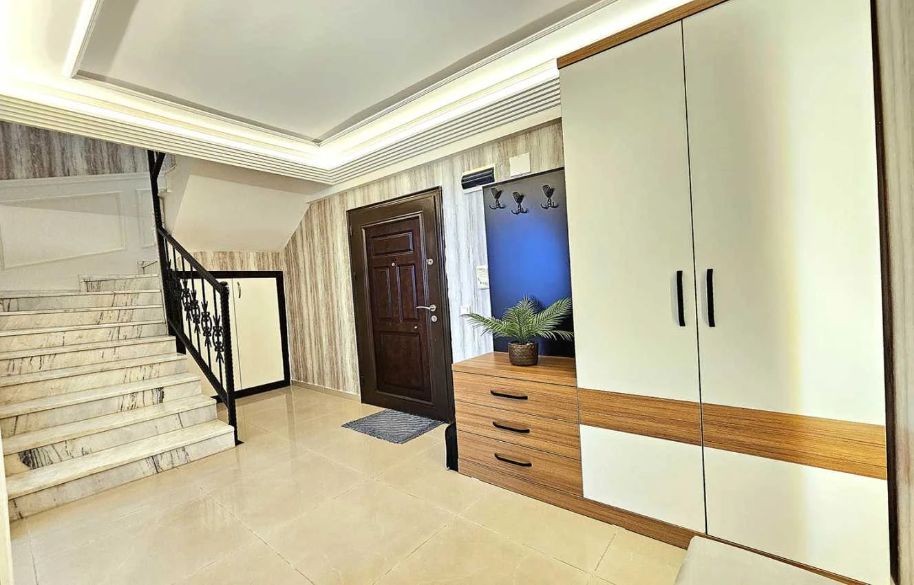 housebind Apartment 3 + 1 furnished in a cozy complex Oba / Alanya